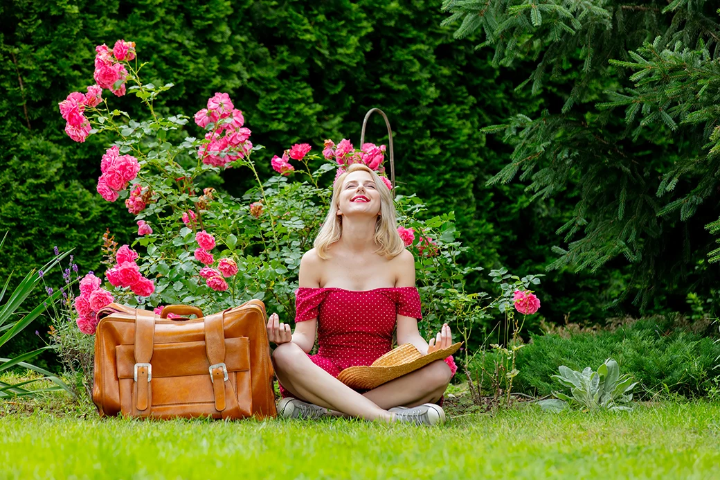 Jak Stworzyć Przestrzeń do Medytacji w Ogrodzie z Użyciem Mebli Ogrodowych