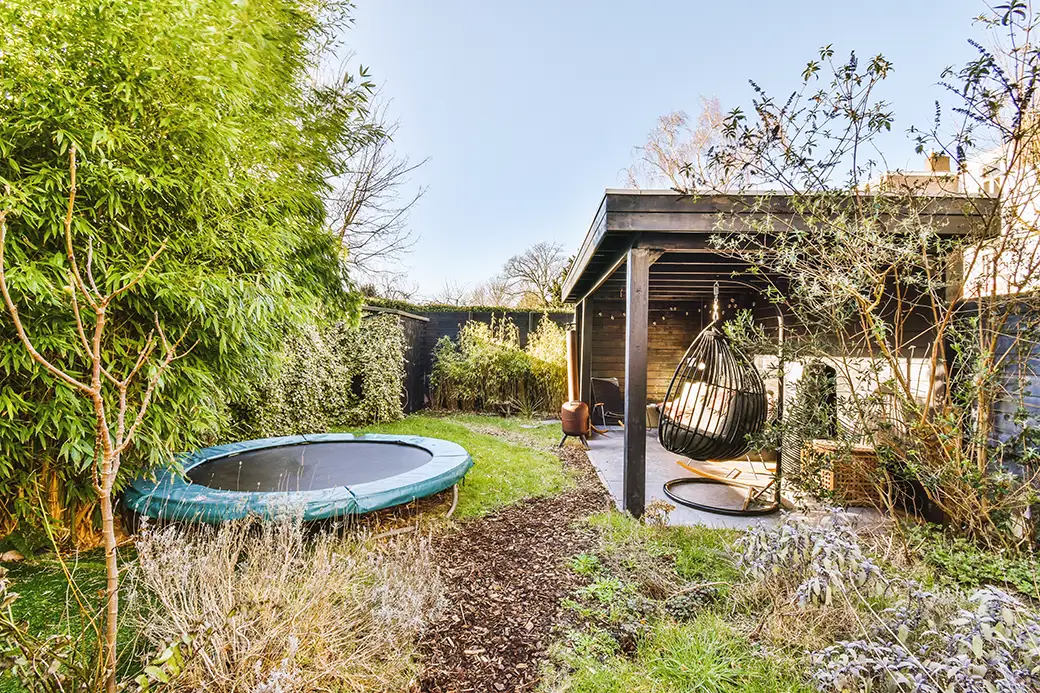 Domek ogrodowy jako miejsce relaksu – pomysły na aranżację wnętrza