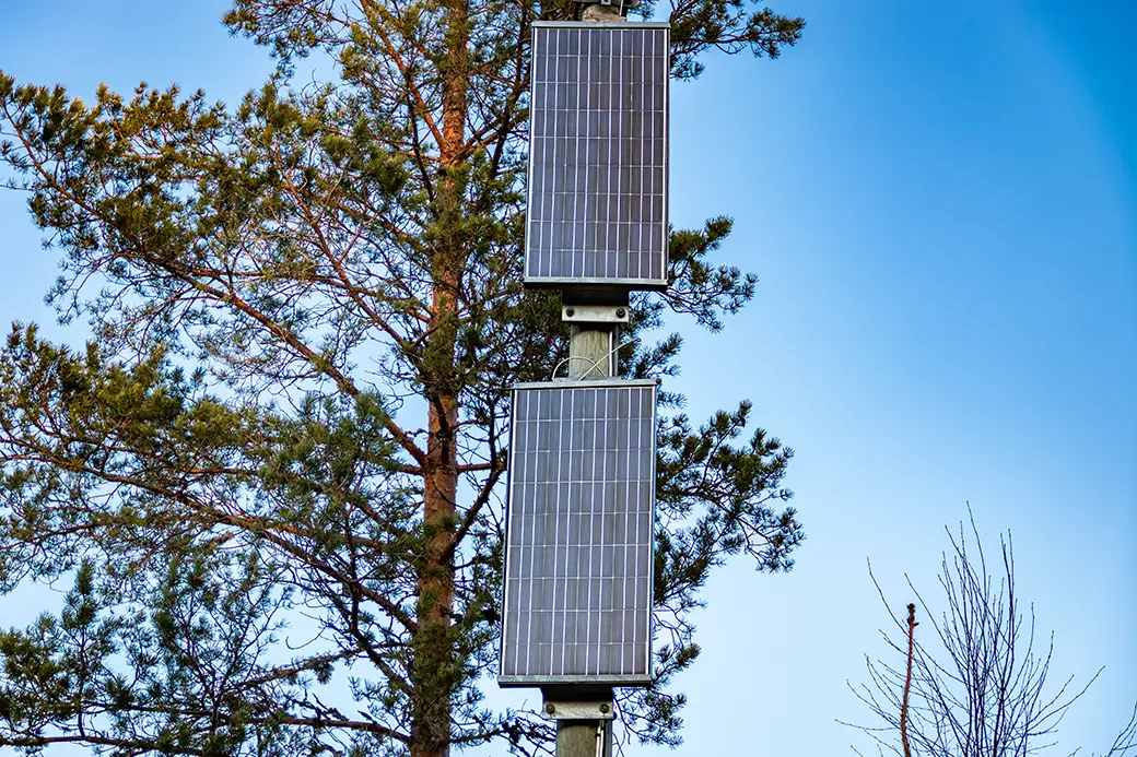 Zielone technologie w ogrodzie – panele słoneczne, oświetlenie LED i inne